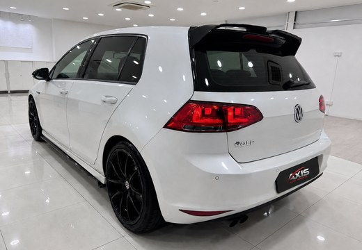 2016 Volkswagen Golf photo 7