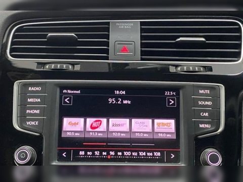2016 Volkswagen Golf photo 28